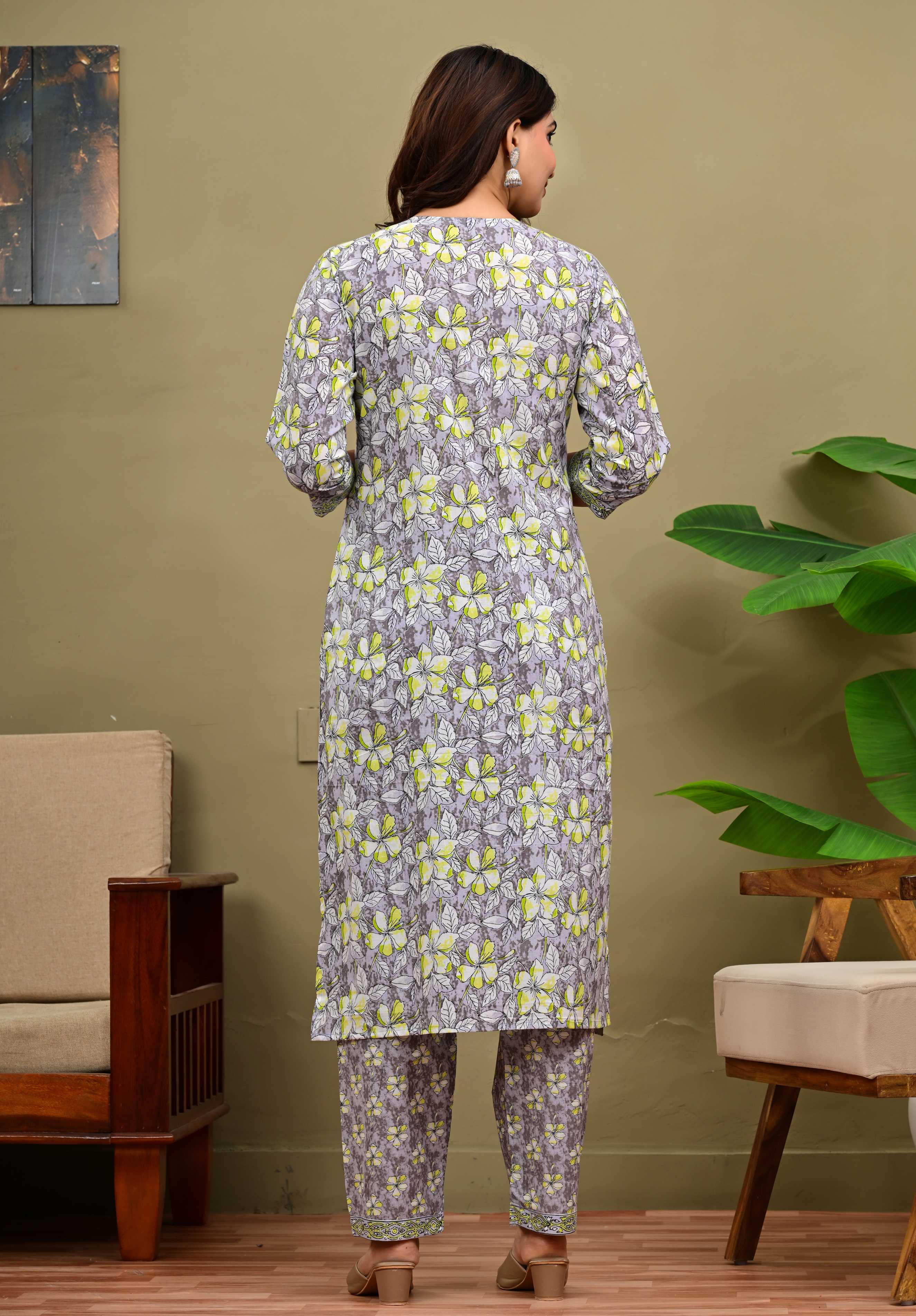 Cloth Bites Women Floral Printed Regular Pure Cotton Kurta with Trousers & With Dupatta