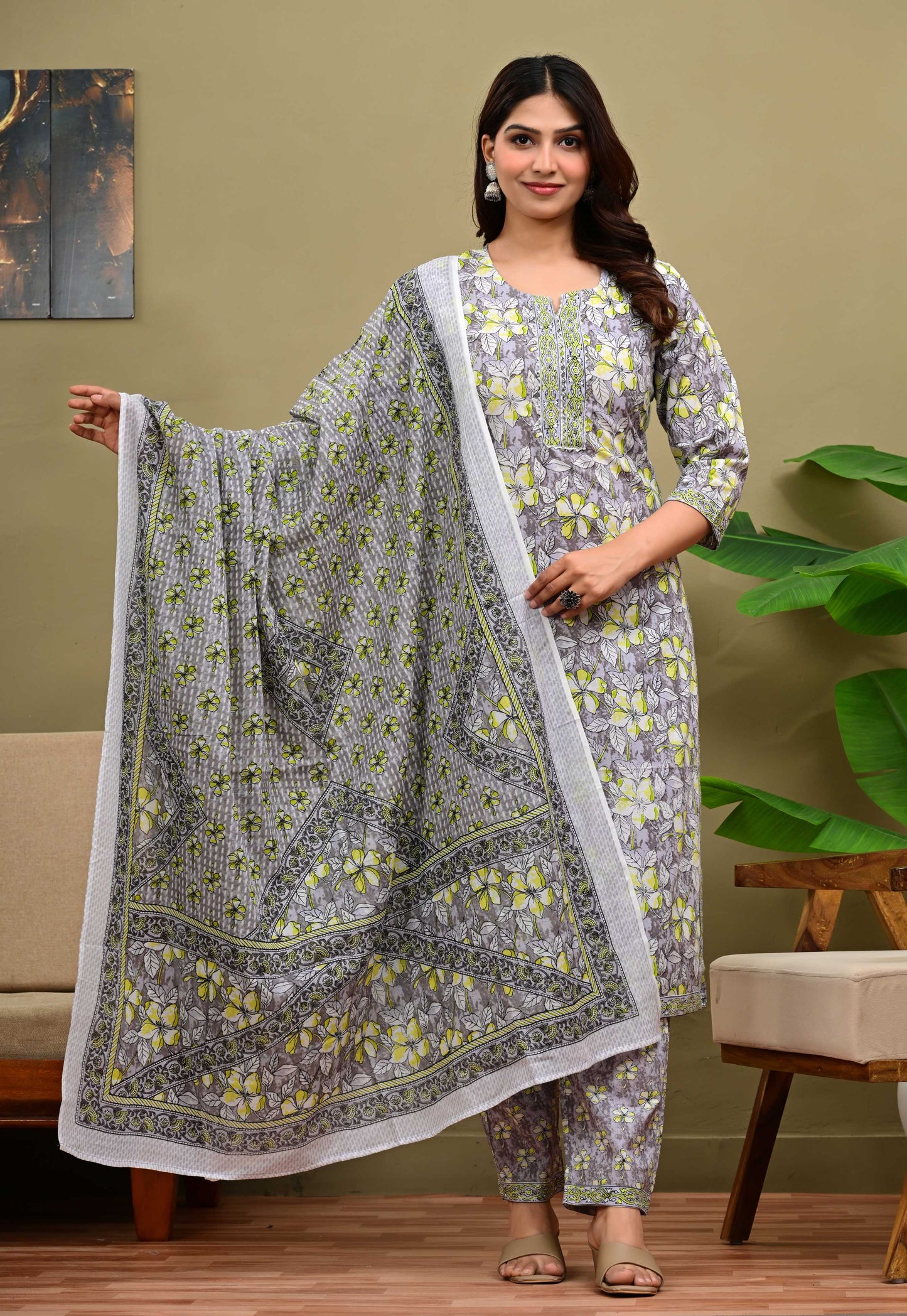 Floral Printed Pure Cotton Kurta with Trousers & Dupatta