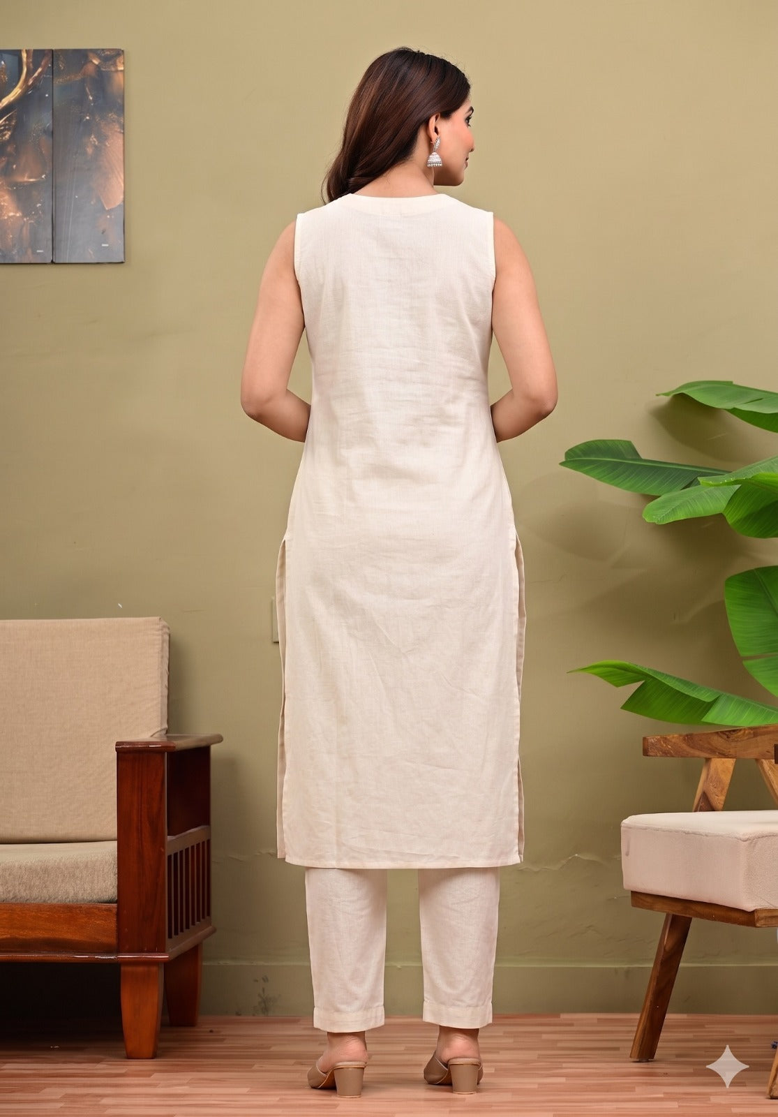 Women's Off-White Cotton Blend Kurta Pant Set